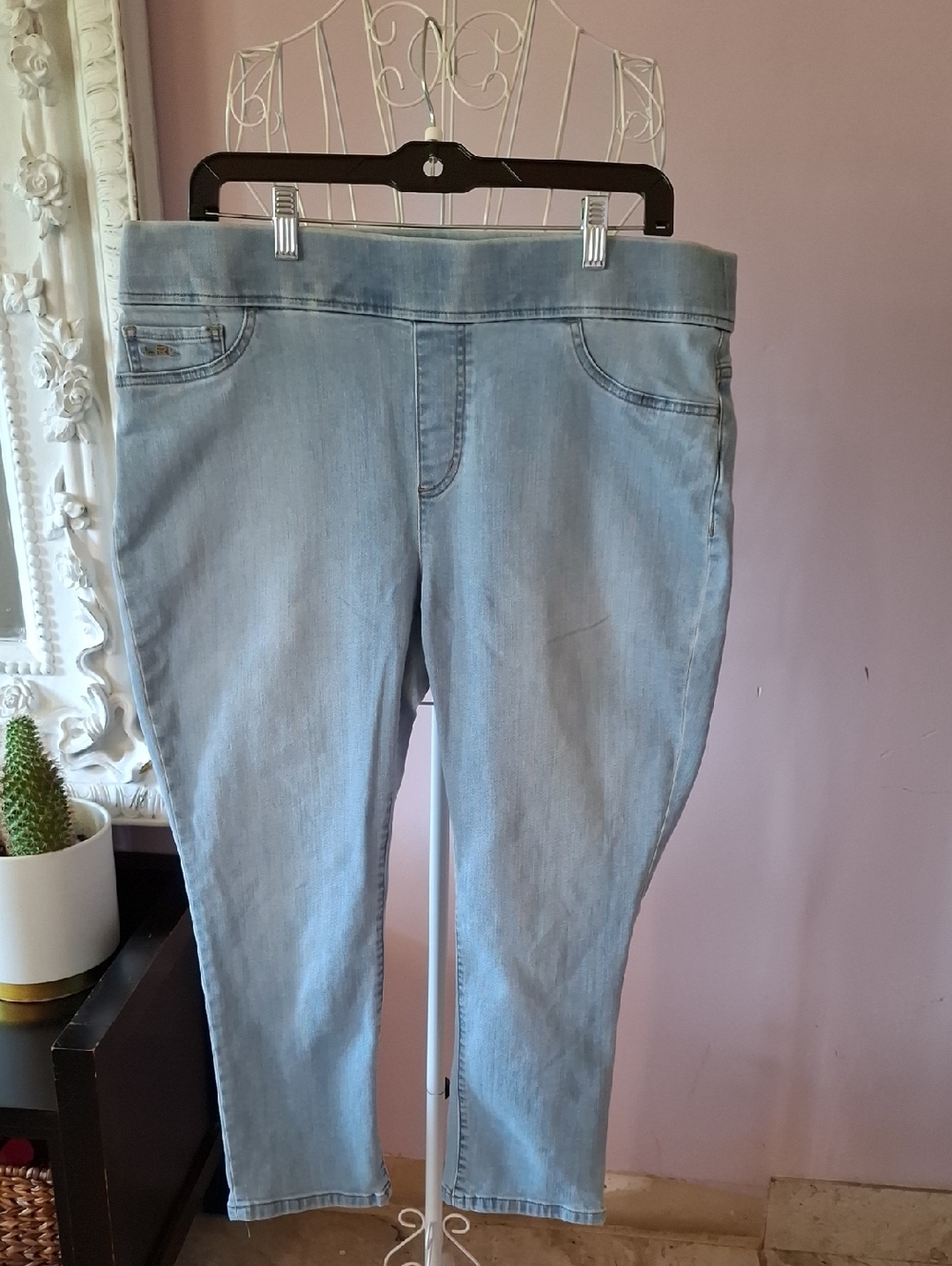 Lauren Ralph Lauren Light Wash Stretch Pull-On Jeggings